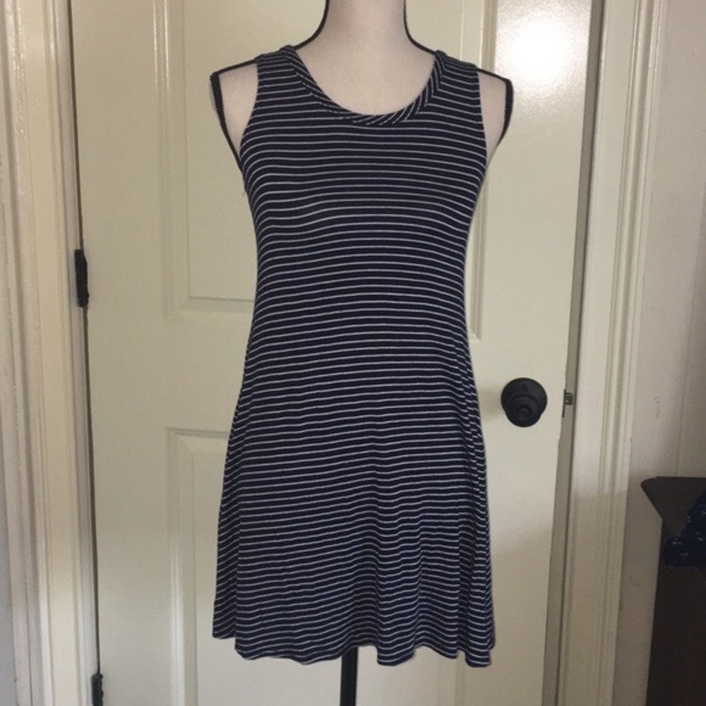 Olivia Rae Navy‎ Striped Swing Dress Small Criss Cross Back Stretchy & Soft NWT